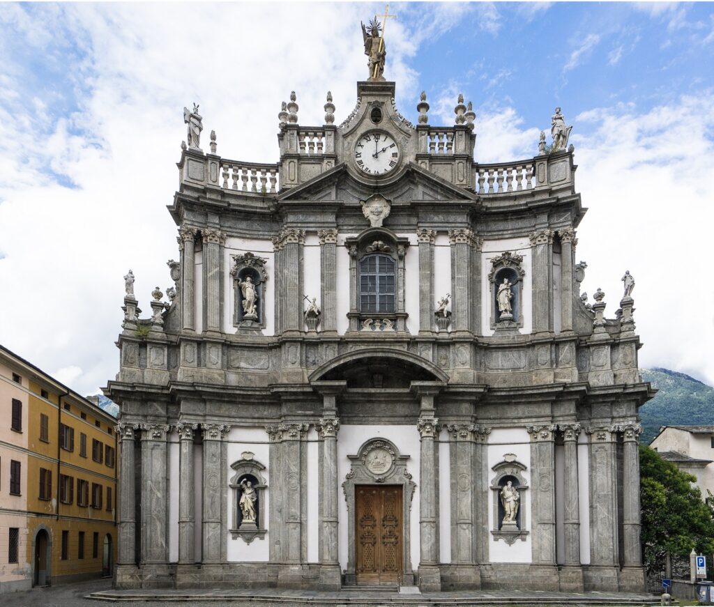 Adeguamento liturgico della Collegiata di Morbegno (SO)