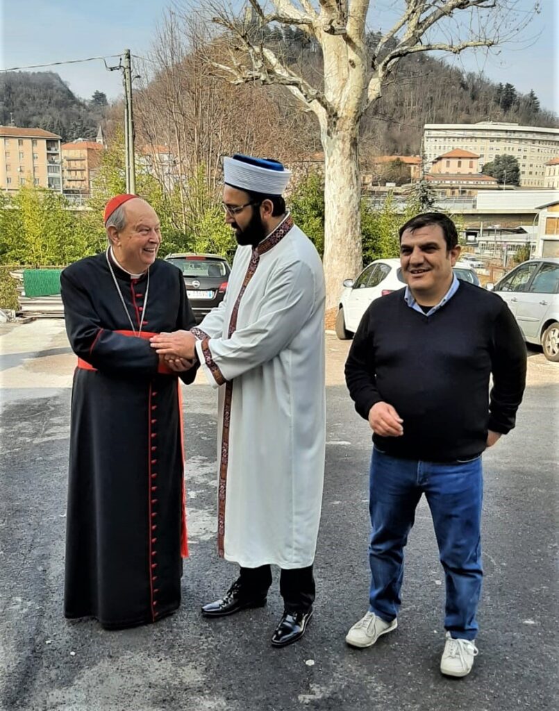 Il Vescovo in visita alla comunità turca