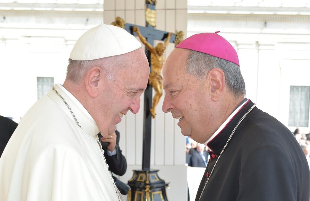 vescovo-oscar-papa-francesco